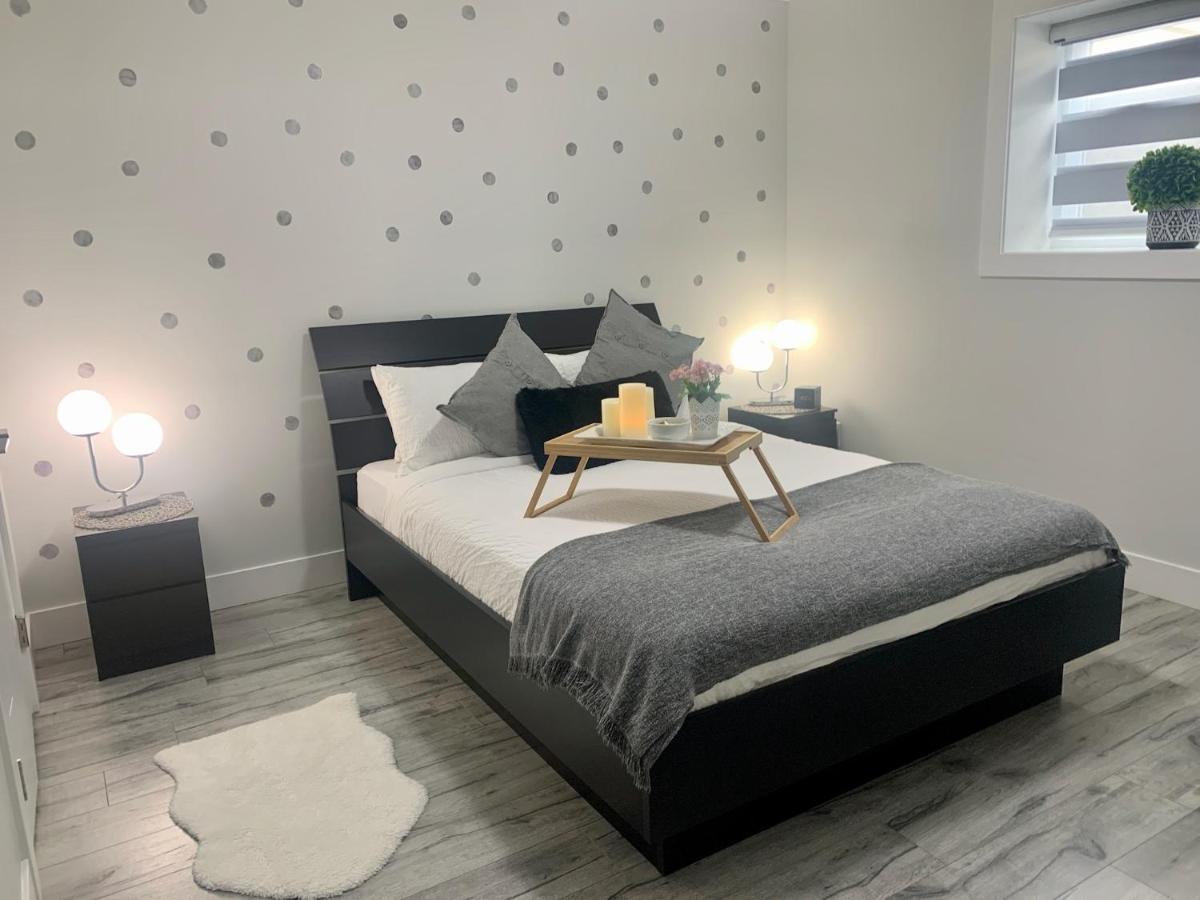 Luxurious & Stylish Two Bedroom Suite, Full Kitchen, Close To Vancouver Делта Екстер'єр фото