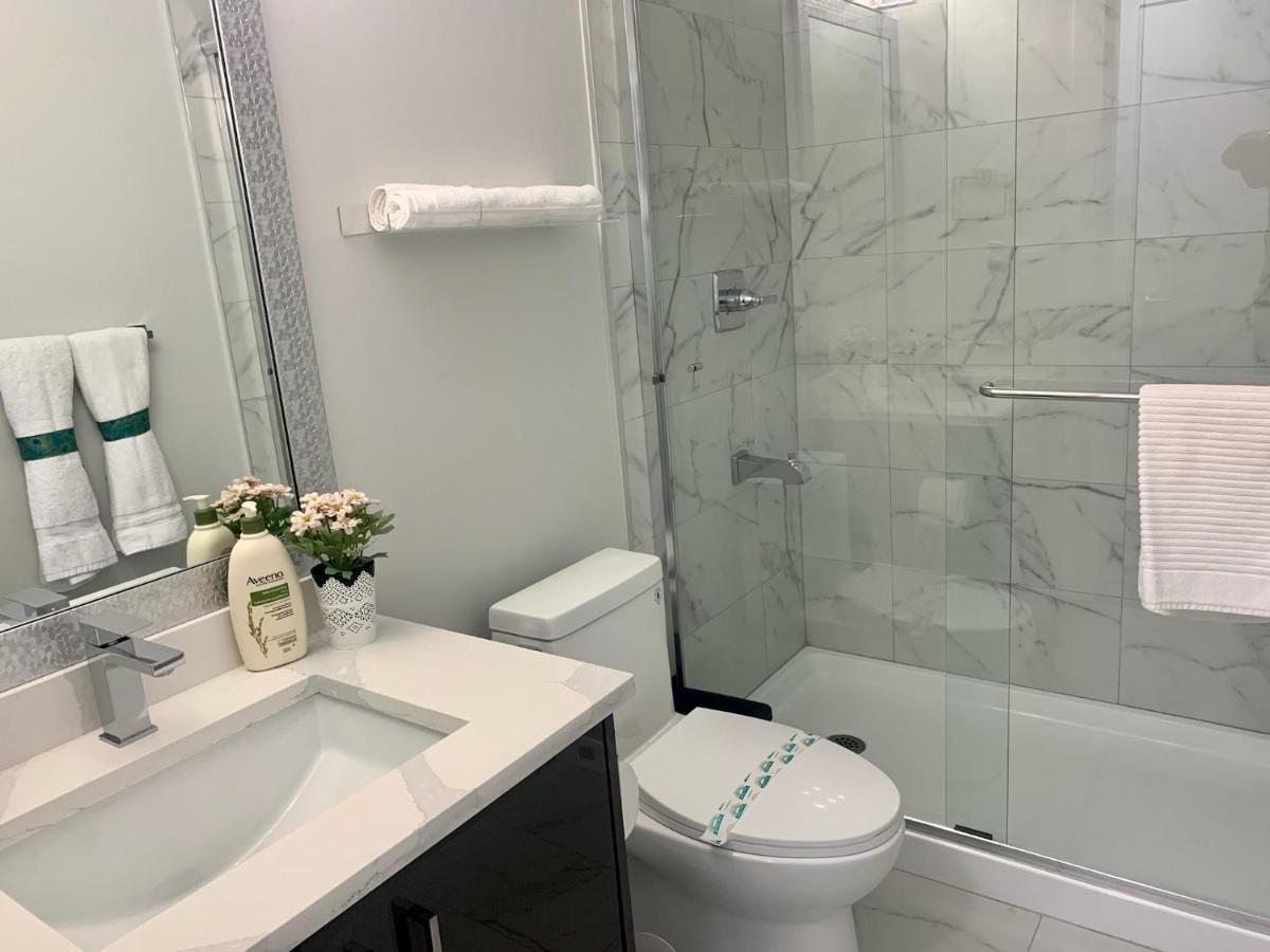 Luxurious & Stylish Two Bedroom Suite, Full Kitchen, Close To Vancouver Делта Екстер'єр фото