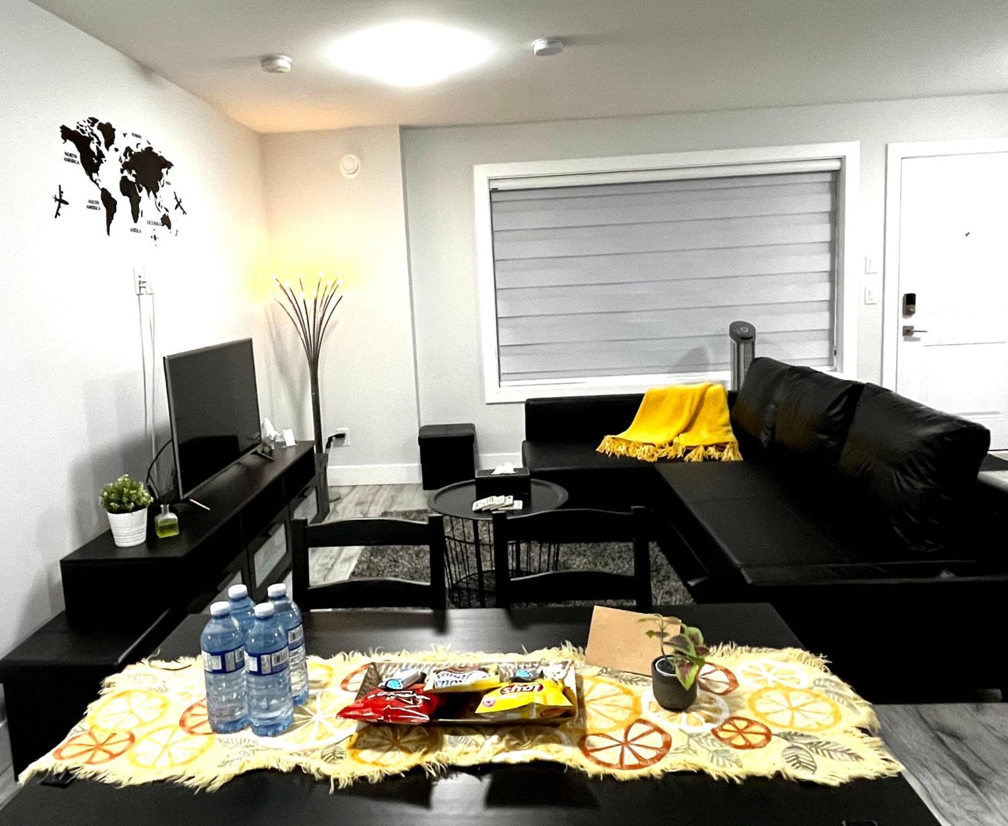 Luxurious & Stylish Two Bedroom Suite, Full Kitchen, Close To Vancouver Делта Екстер'єр фото