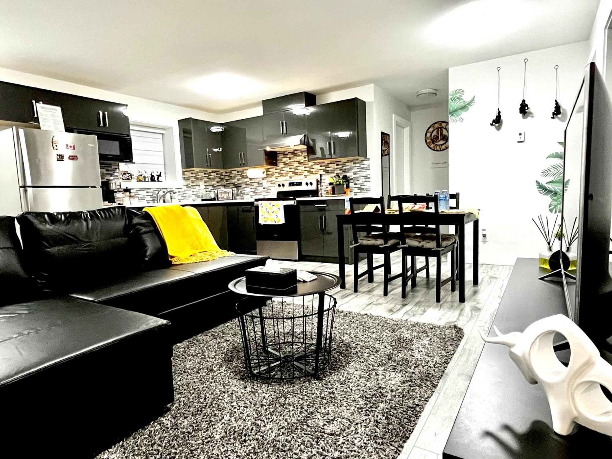 Luxurious & Stylish Two Bedroom Suite, Full Kitchen, Close To Vancouver Делта Екстер'єр фото