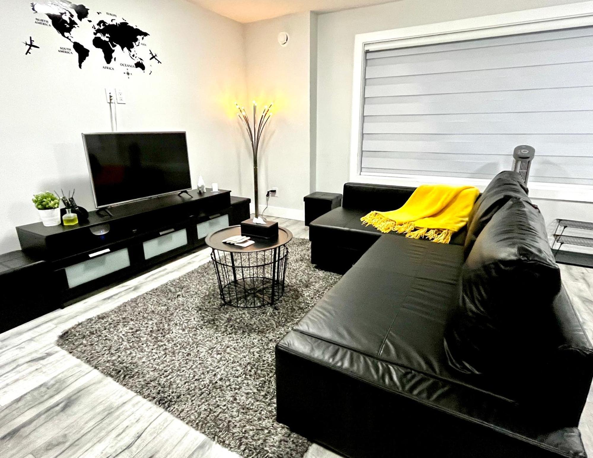 Luxurious & Stylish Two Bedroom Suite, Full Kitchen, Close To Vancouver Делта Екстер'єр фото